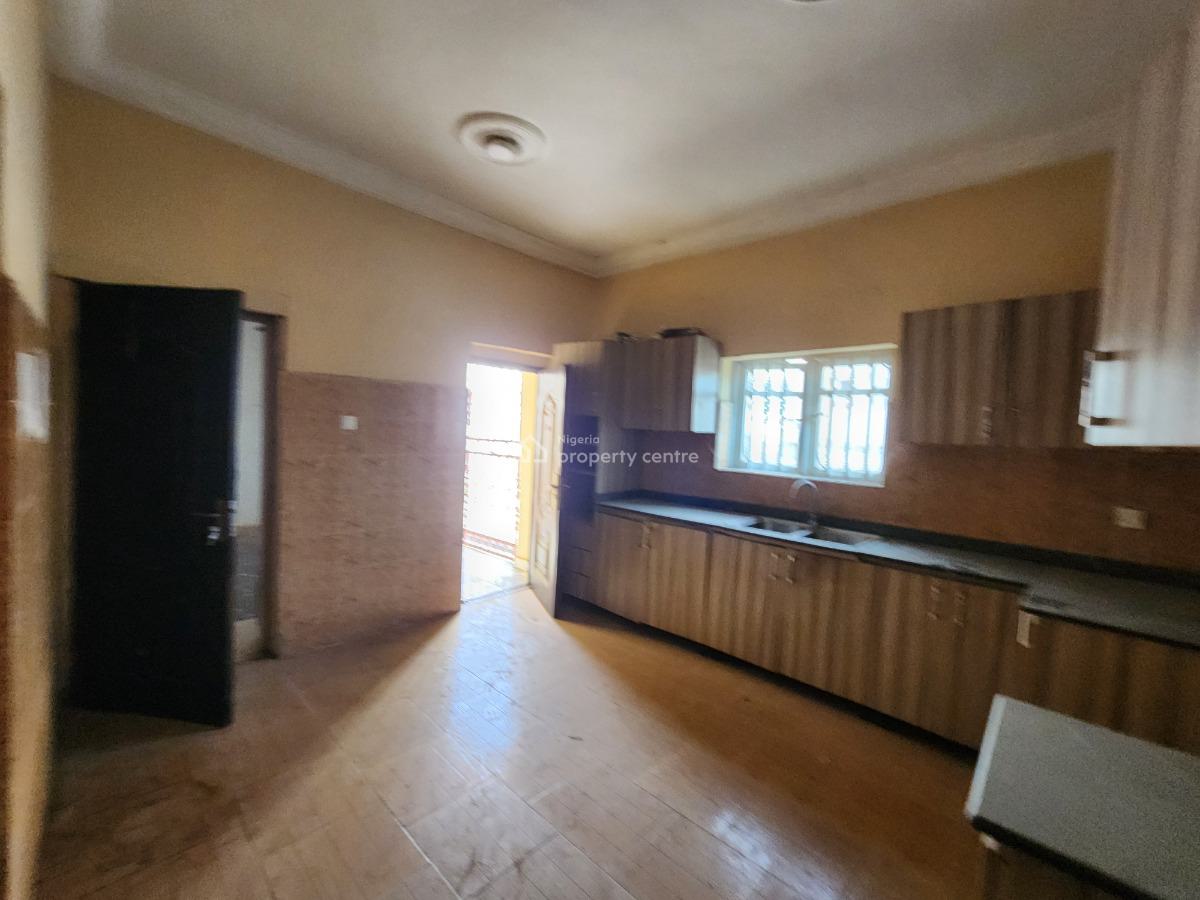 Exquisite, Spacious and Well Located 3 Bedroom Apartment at Dawaki Est, Dawaki, Gwarinpa, Abuja, Flat / Apartment for Sale