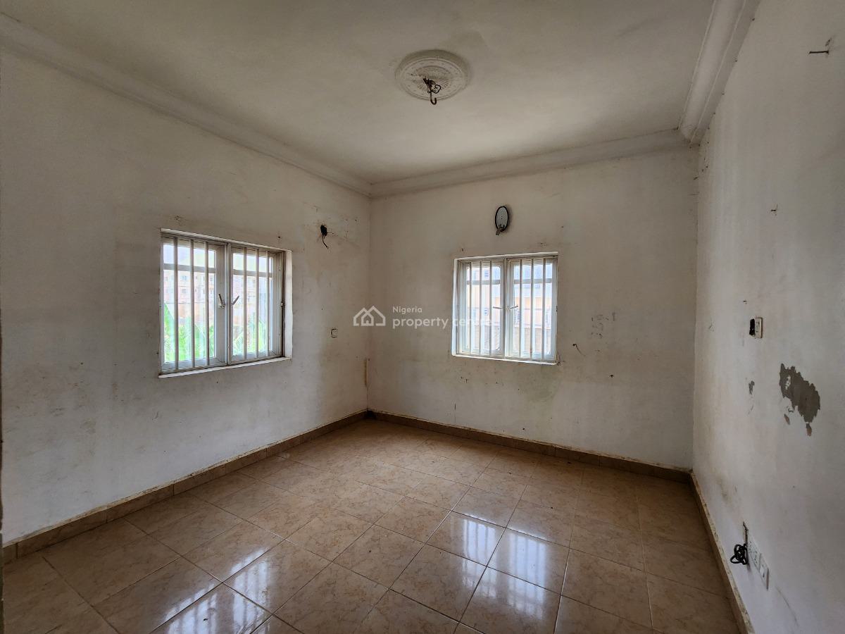 Exquisite, Spacious and Well Located 3 Bedroom Apartment at Dawaki Est, Dawaki, Gwarinpa, Abuja, Flat / Apartment for Sale