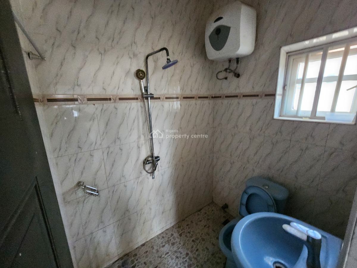 Exquisite, Spacious and Well Located 3 Bedroom Apartment at Dawaki Est, Dawaki, Gwarinpa, Abuja, Flat / Apartment for Sale