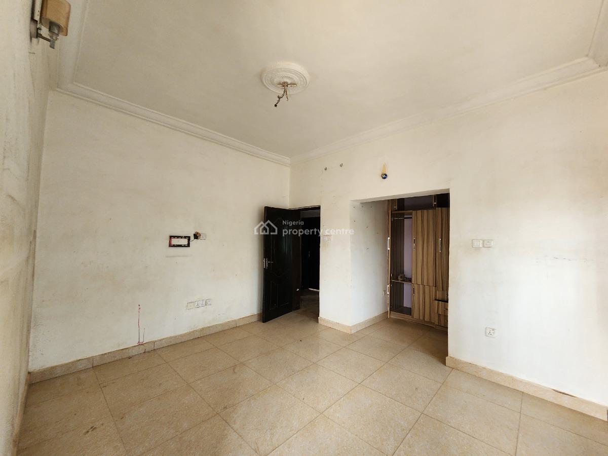 Exquisite, Spacious and Well Located 3 Bedroom Apartment at Dawaki Est, Dawaki, Gwarinpa, Abuja, Flat / Apartment for Sale