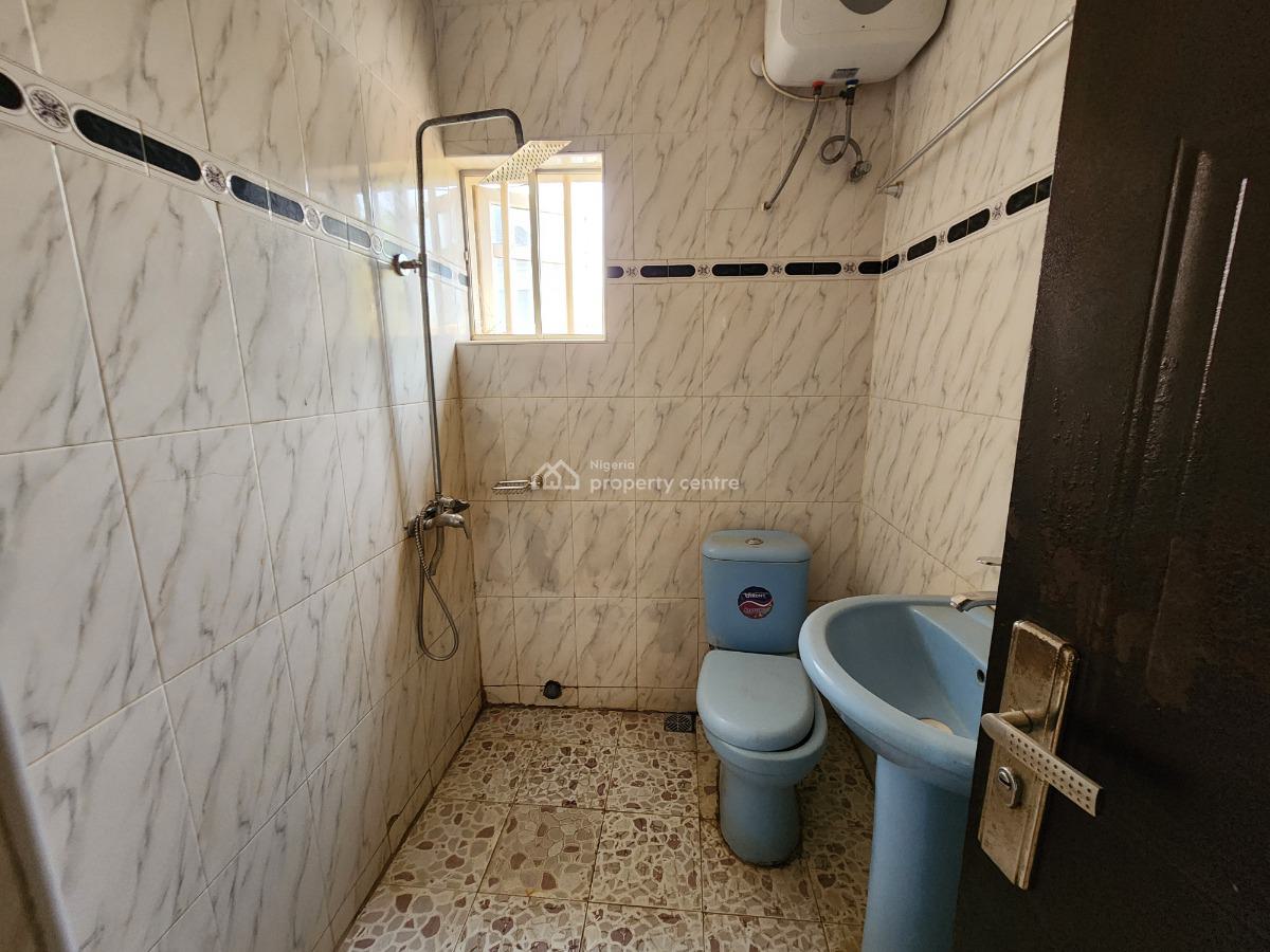 Exquisite, Spacious and Well Located 3 Bedroom Apartment at Dawaki Est, Dawaki, Gwarinpa, Abuja, Flat / Apartment for Sale