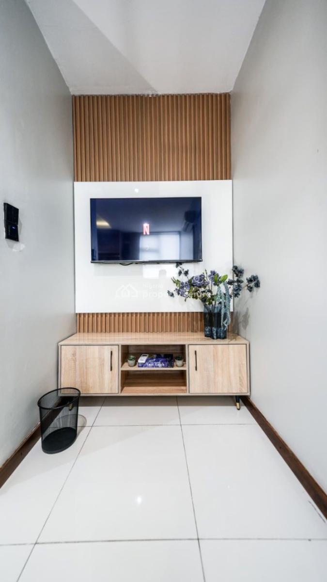 Furnished 1 Bedroom Loft, Lekki Phase 1, Lekki, Lagos, Mini Flat (room and Parlour) for Rent