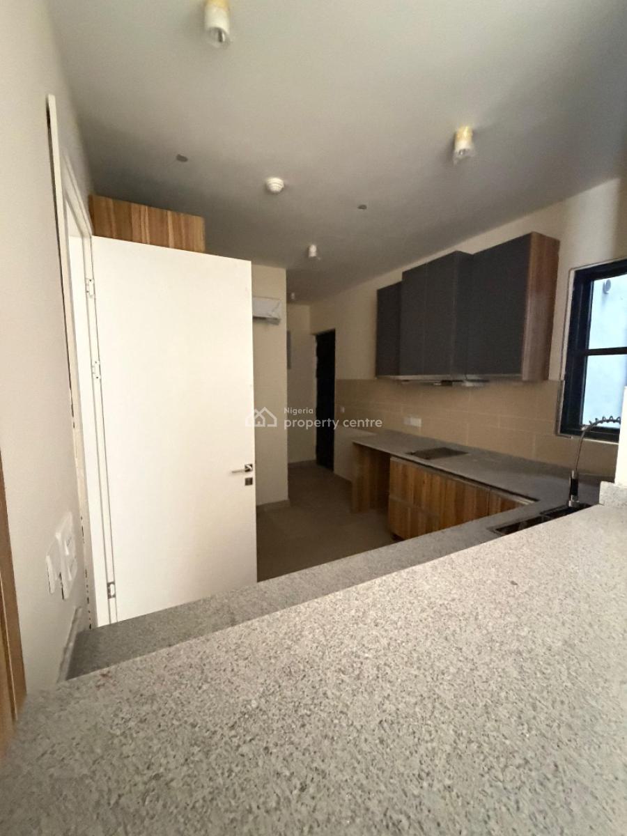 Newly Built 3 Bedrooms Flat with Bq, Lekki Phase 1, Lekki, Lagos, Flat / Apartment for Rent