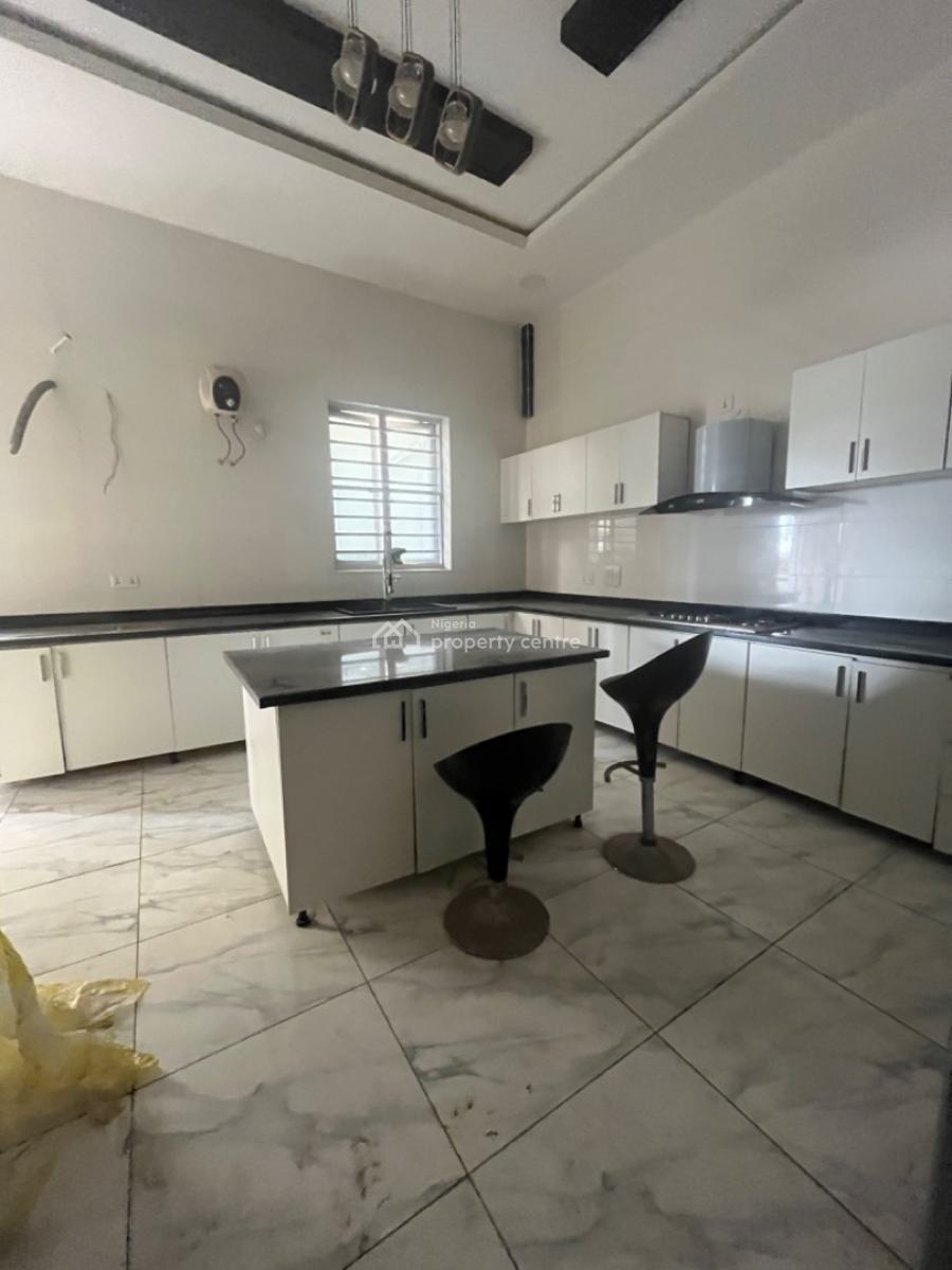 Newly Renovated Four Bedroom Townhome with Excellent Facilities, Ebejige Close, Lekki, Lagos, House for Rent