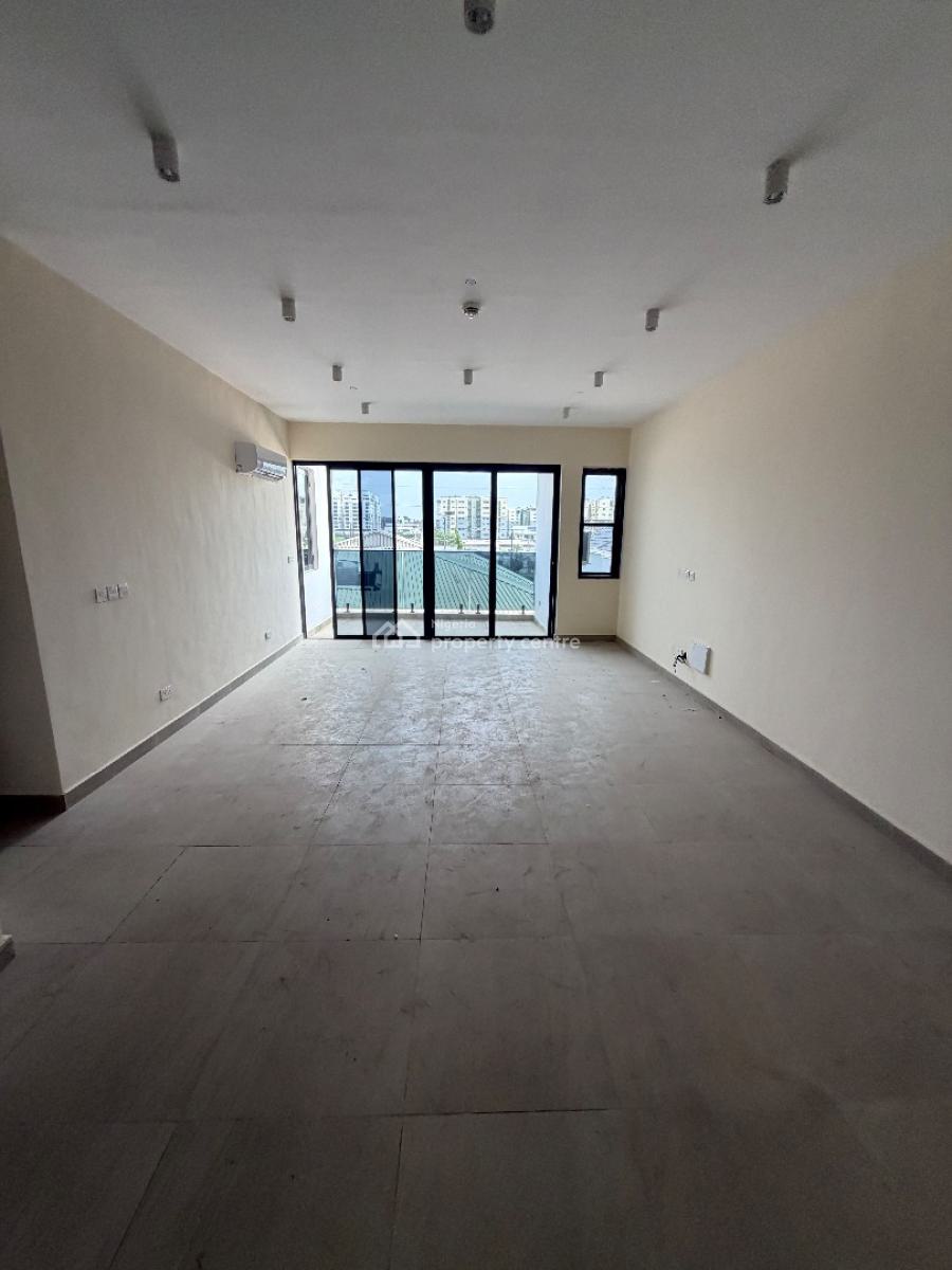 Spacious 3bedroom Flat with Bq and Pool, Lekki Phase 1, Lekki, Lagos, Flat / Apartment for Rent