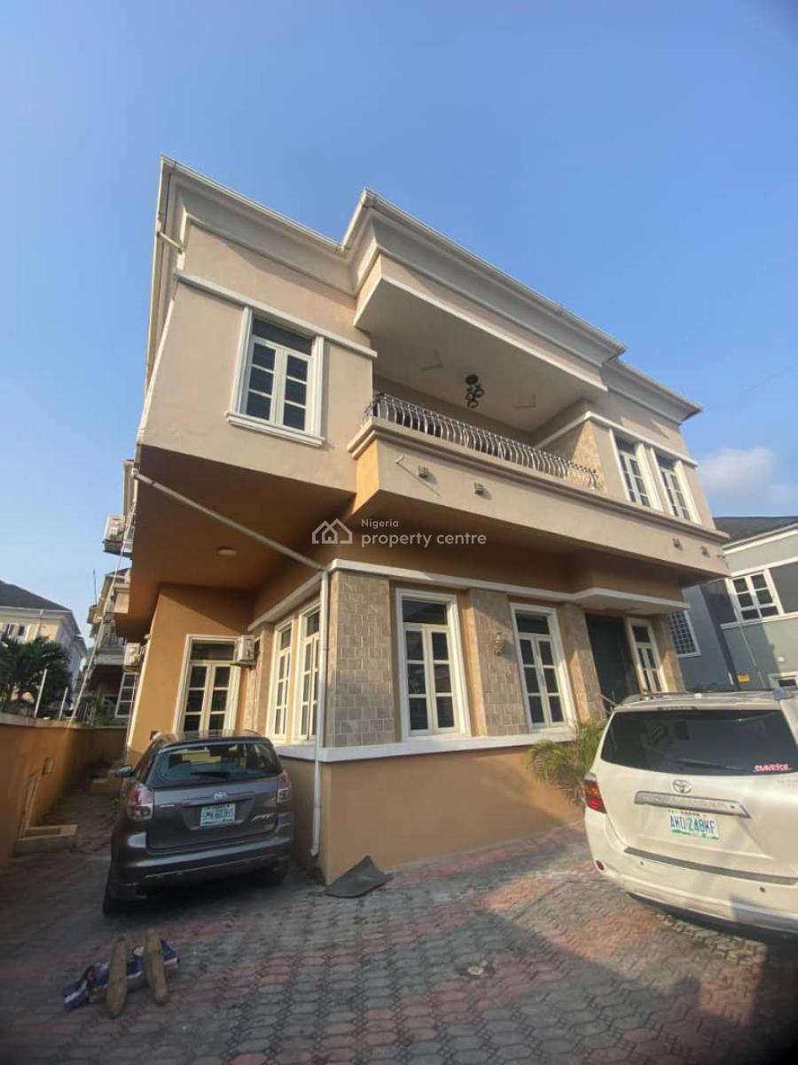 Spacious One Room Shared Apartment in a Secure Estate, Idado Estate, Lekki, Lagos, Self Contain (single Rooms) for Rent