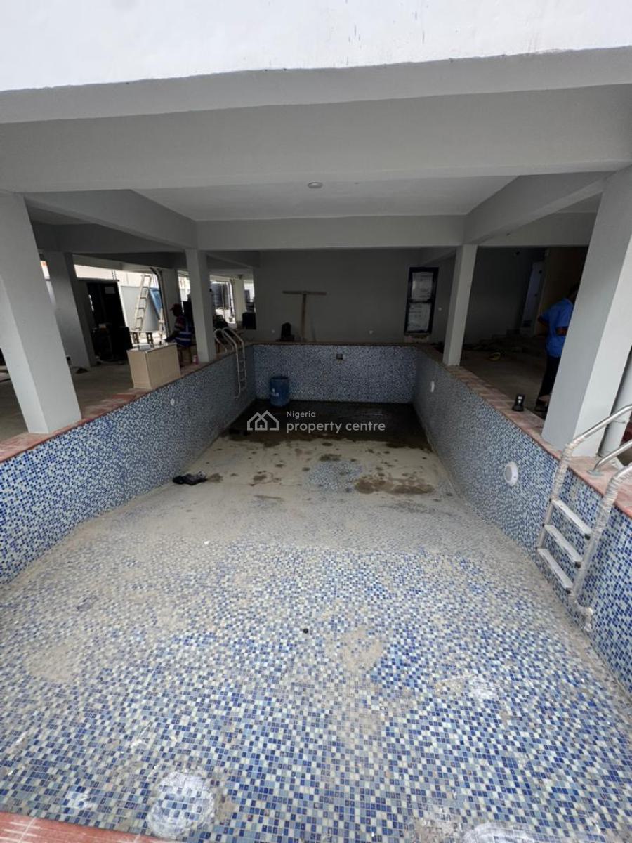 Beautiful 2 Bedroom Flat with Swimming Pool and Gym, Lekki Phase 1, Lekki, Lagos, Flat / Apartment for Rent