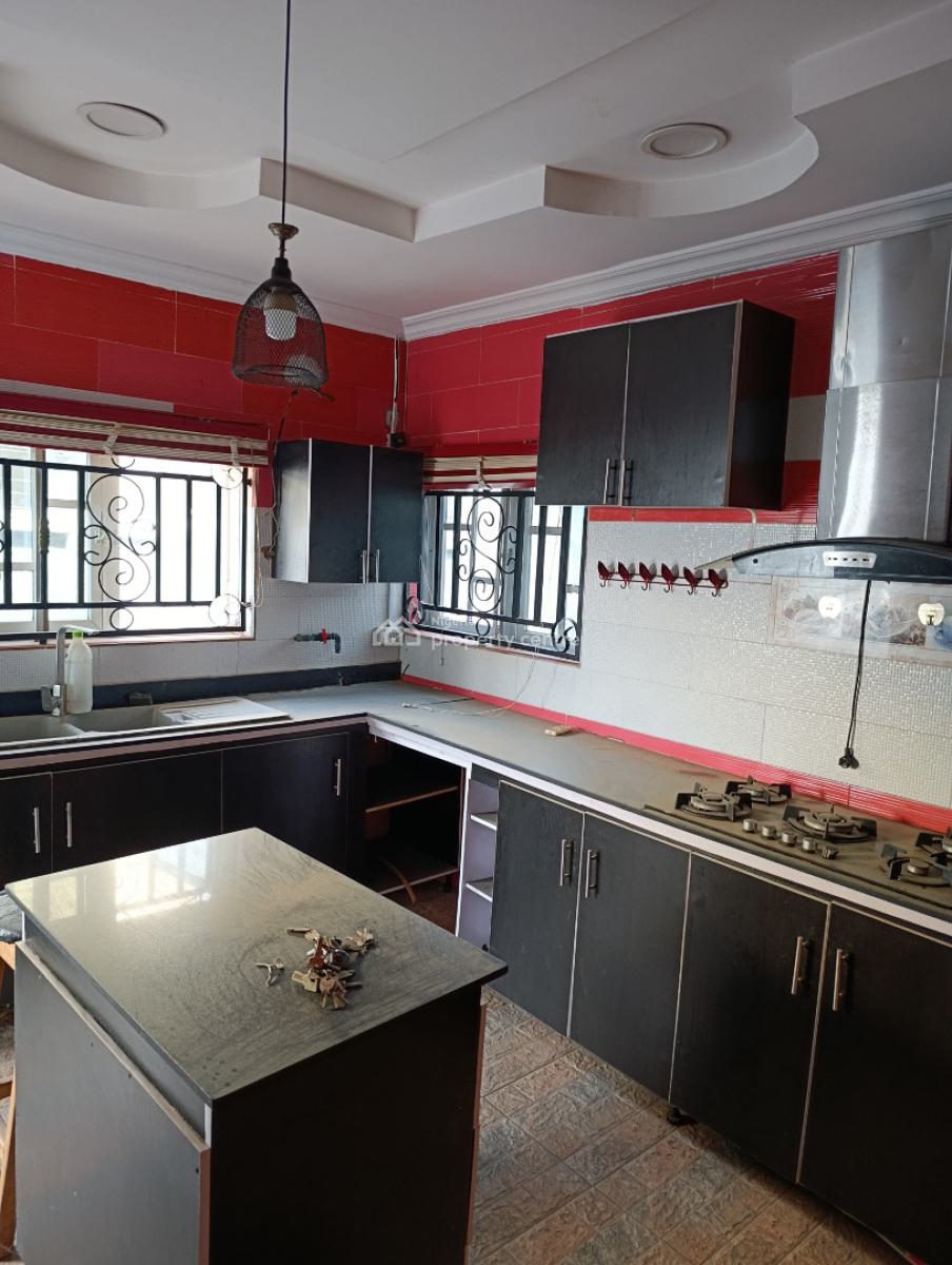 4 Bedroom Bungalow on a Plot of Land in a Gated Estate, Akilapa Estate, Jericho, Ibadan, Oyo, Detached Bungalow for Sale