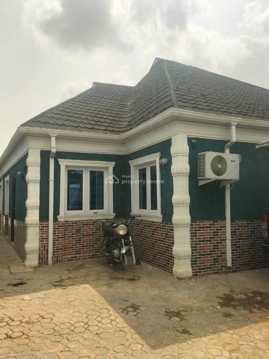 Fully Detached Furnished 4 Bedroom Bungalow with Suv, Mowe Town, Ogun, Detached Bungalow for Sale