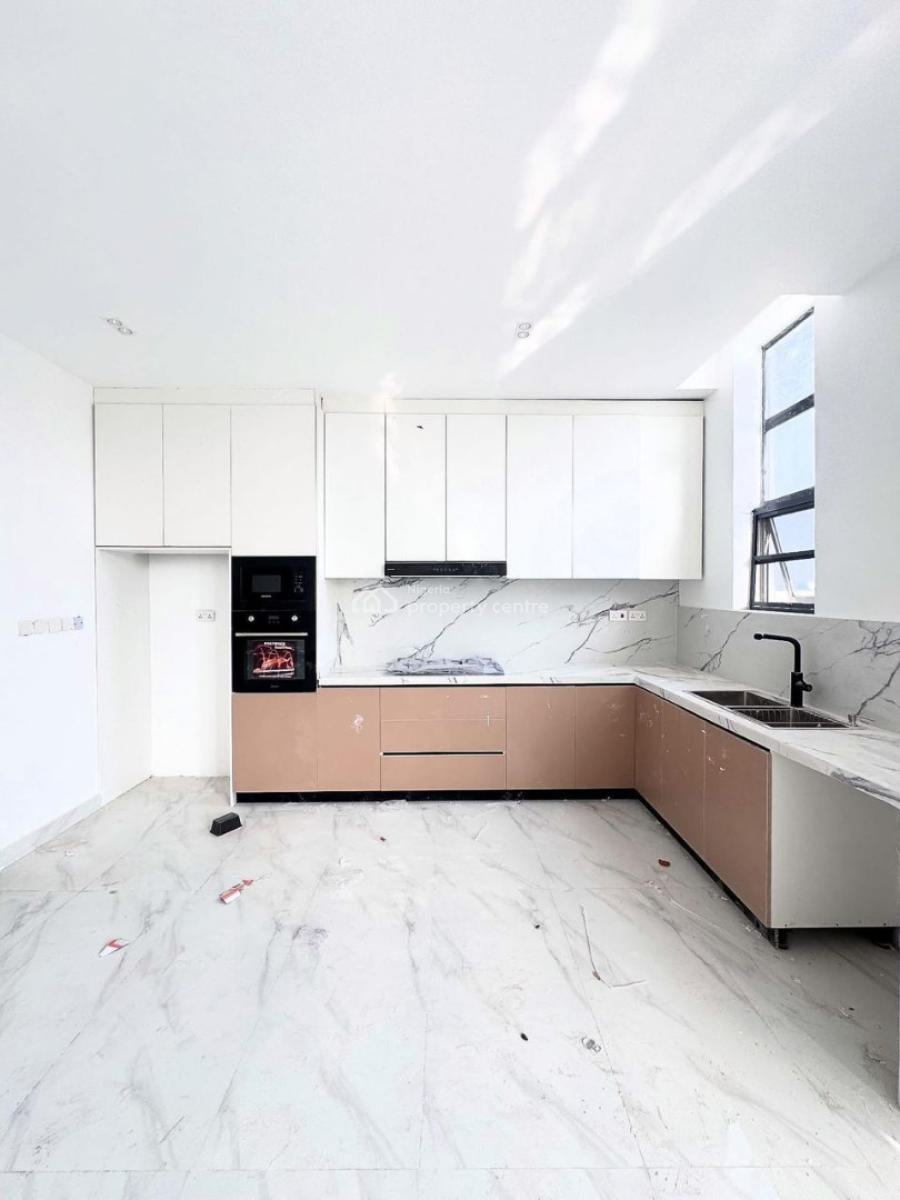 Fully Serviced 2 Bedroom Apartment, Lekki Phase 1, Lekki, Lagos, Flat / Apartment for Sale