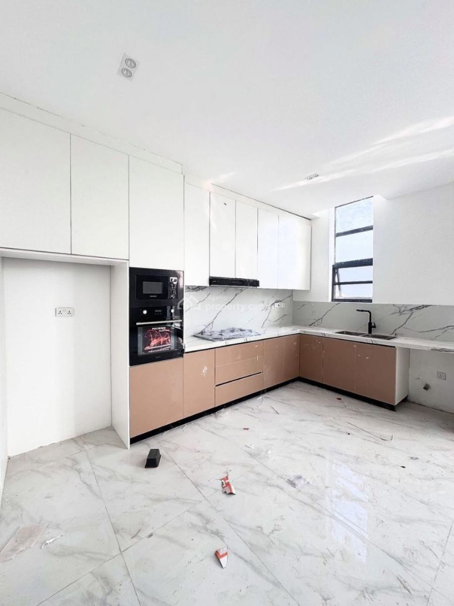 Fully Serviced 2 Bedroom Apartment, Lekki Phase 1, Lekki, Lagos, Flat / Apartment for Sale