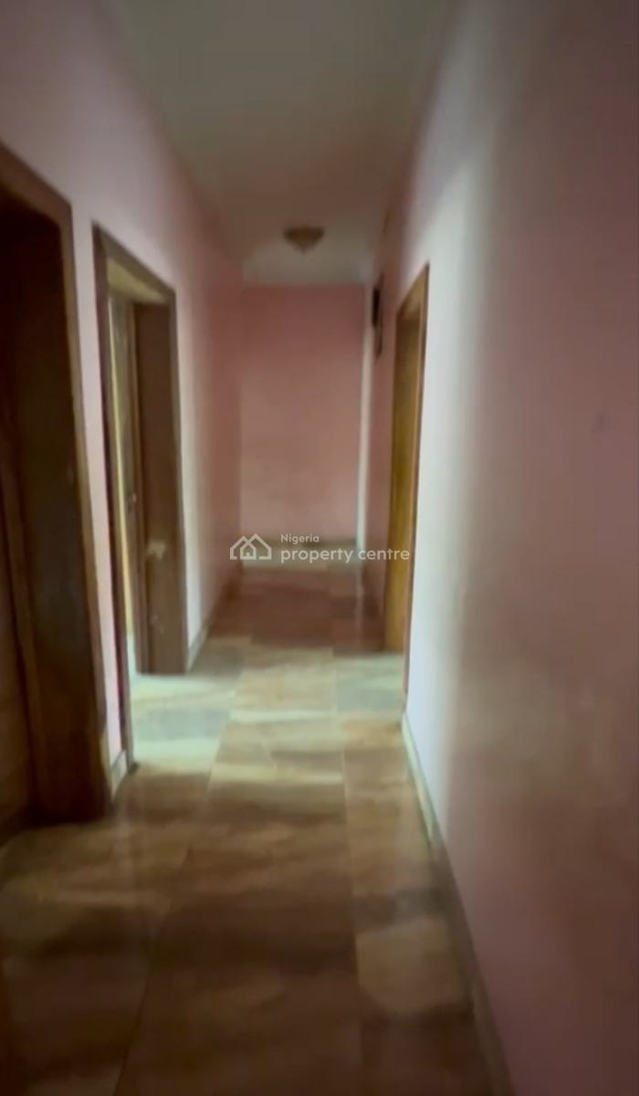 Luxury 3 Bedroom Flat (upstairs), Gra Phase 1, Magodo, Lagos, Flat / Apartment for Rent