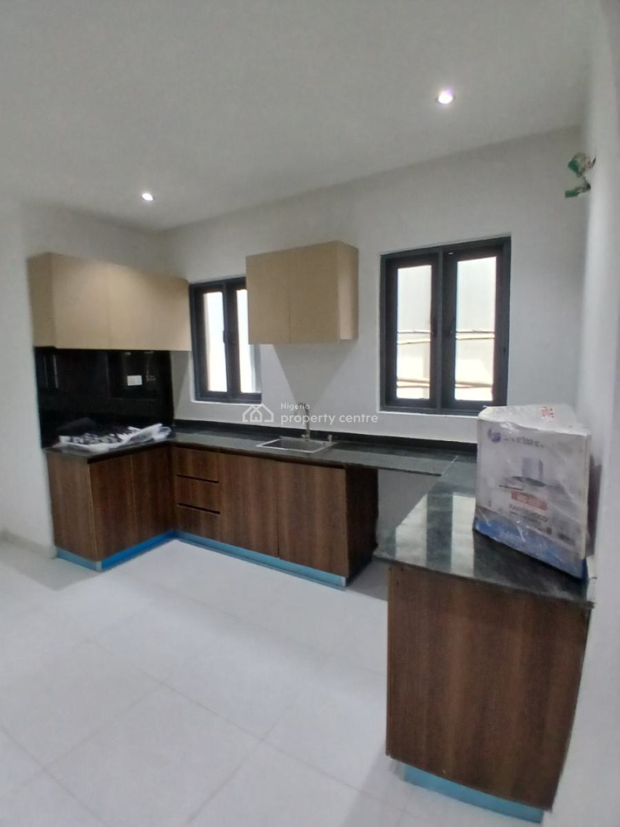 Newly Built and Well-spacious and Serviced with 24/7 Power Supply 1 Bedroom, Ikate, Lekki, Lagos, Mini Flat (room and Parlour) for Rent