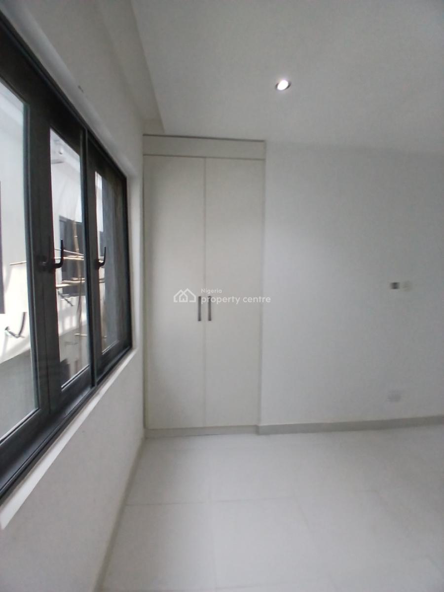 Newly Built and Well-spacious and Serviced with 24/7 Power Supply 1 Bedroom, Ikate, Lekki, Lagos, Mini Flat (room and Parlour) for Rent