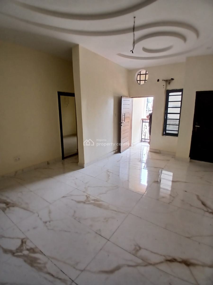 2 Bedroom En-suite Self-serviced Compact Flat, Ikate Elegushi, Lekki, Lagos, Flat / Apartment for Rent