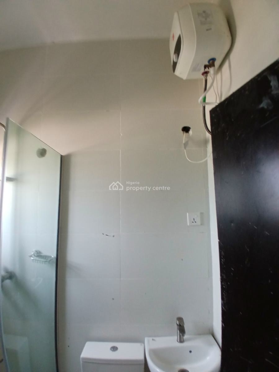 2 Bedroom En-suite Self-serviced Compact Flat, Ikate Elegushi, Lekki, Lagos, Flat / Apartment for Rent