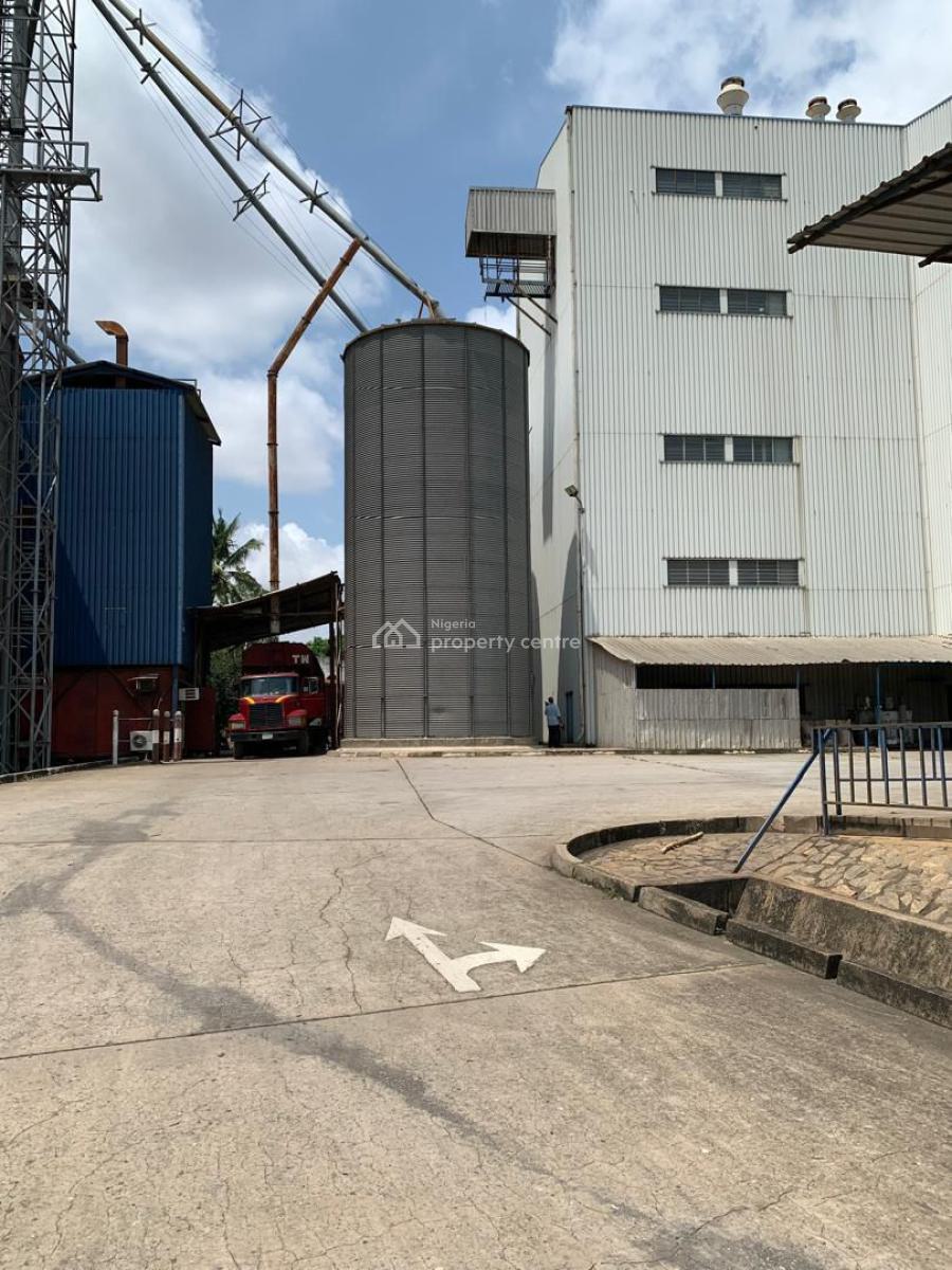 Newly Out 27000sqm with Structure, Ikoyi, Lagos, Commercial Land for Rent