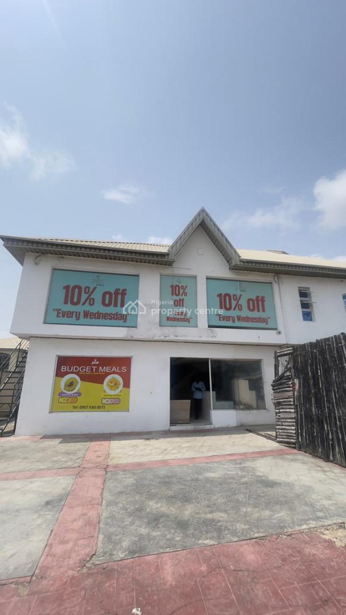 Prime 4-bedroom Semi-detached Building with 2 Bq, Lekki Phase 1, Lekki, Lagos, Commercial Property for Rent