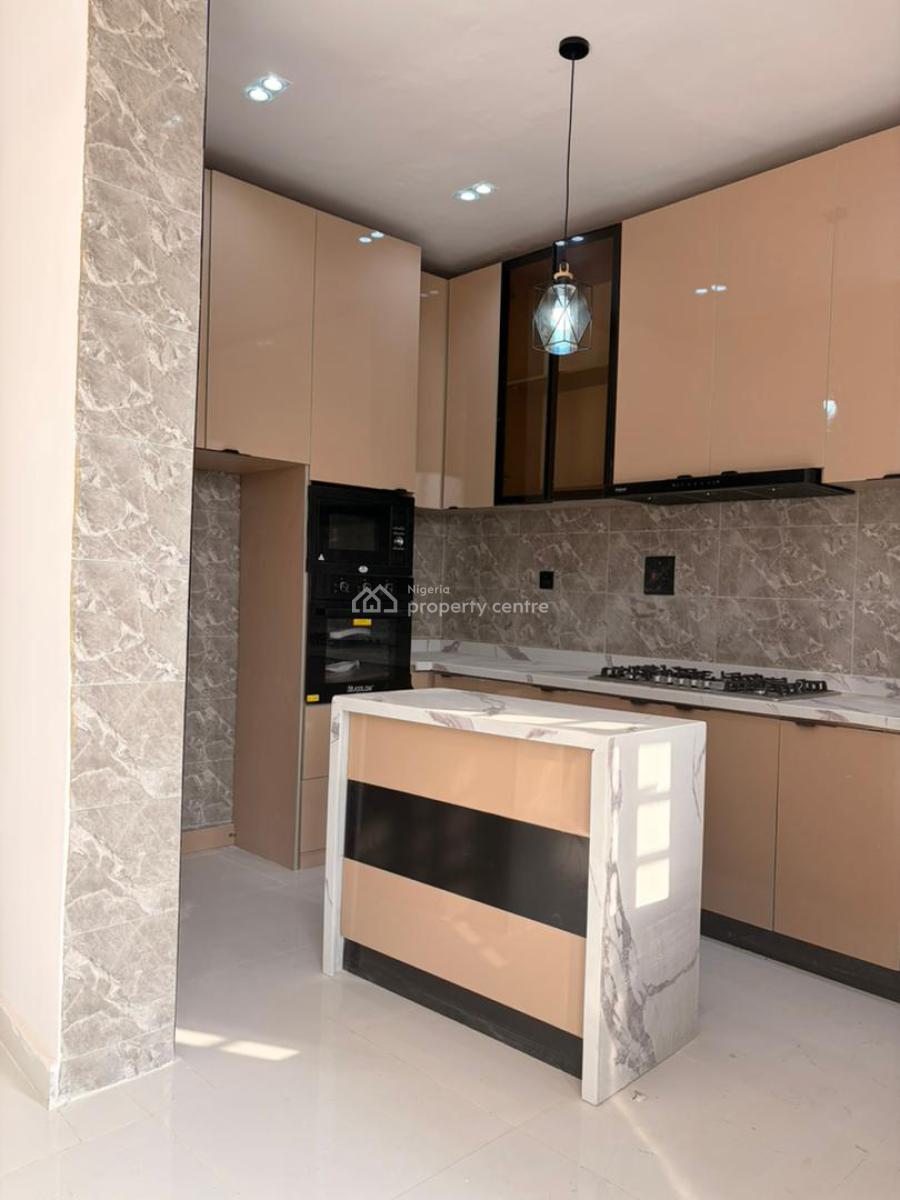 2 Bedroom Apartments with a Balcony, Ologolo, Lekki, Lagos, Flat / Apartment for Sale