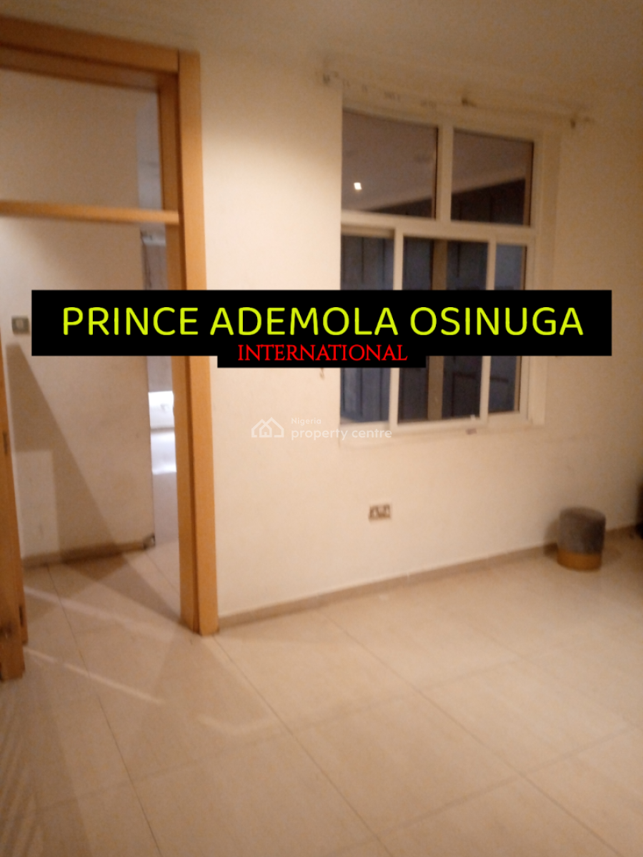 24 Hours Deal! Renovation Needed - Well Sized 4 Bedroom Terrace, Banana Island, Ikoyi, Lagos, Terraced Duplex for Rent