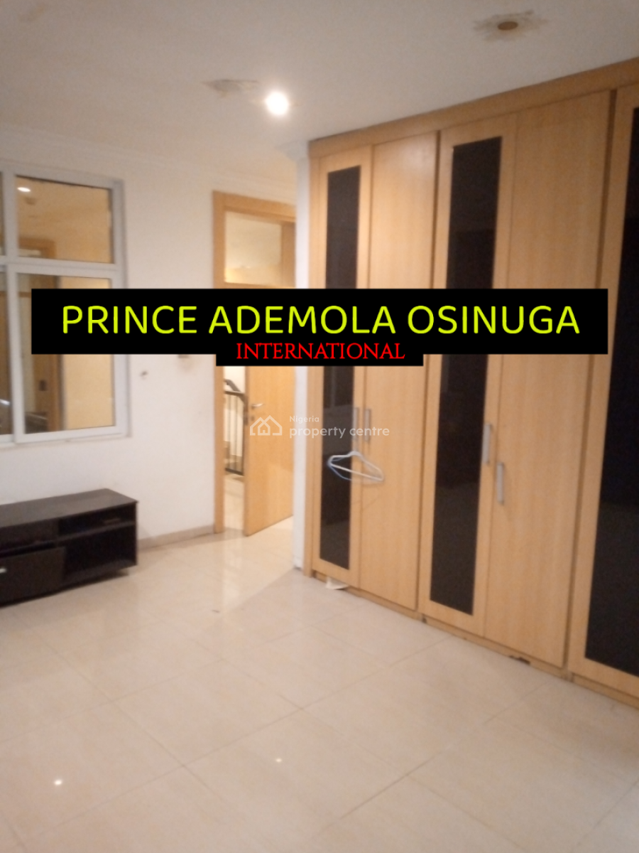 24 Hours Deal! Renovation Needed - Well Sized 4 Bedroom Terrace, Banana Island, Ikoyi, Lagos, Terraced Duplex for Rent
