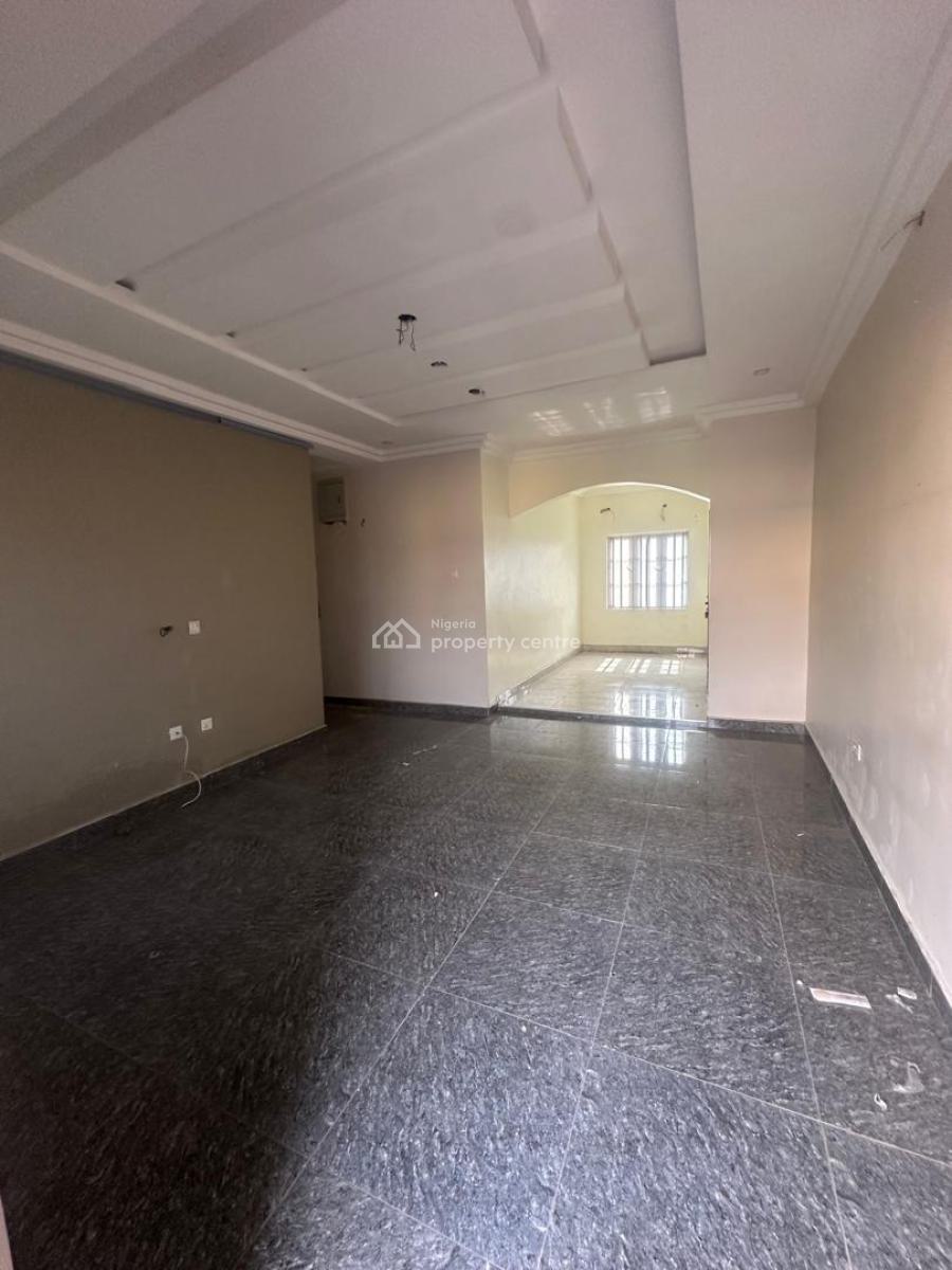 Lovely 3 Bedroom Flat, Gbagada, Lagos, Flat / Apartment for Rent