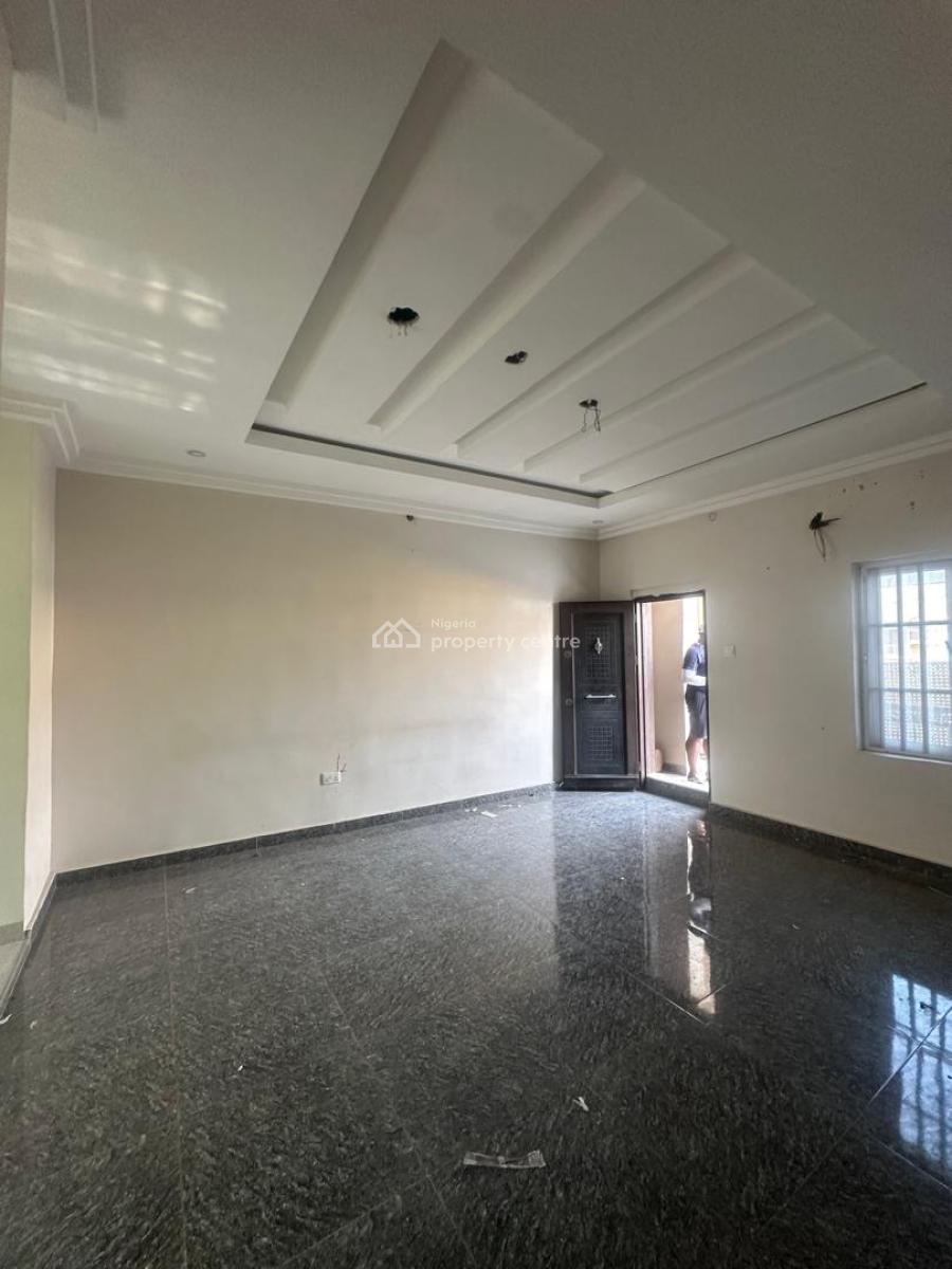 Lovely 3 Bedroom Flat, Gbagada, Lagos, Flat / Apartment for Rent