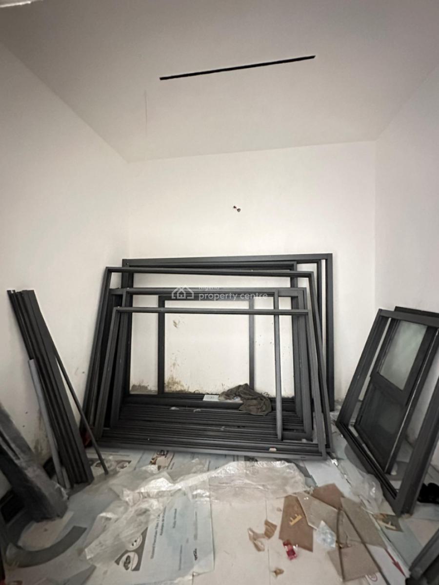 Exquisitely Detailed 4 Bedroom Apartment with Swimming Pool, Banana Island, Ikoyi, Lagos, Block of Flats for Sale