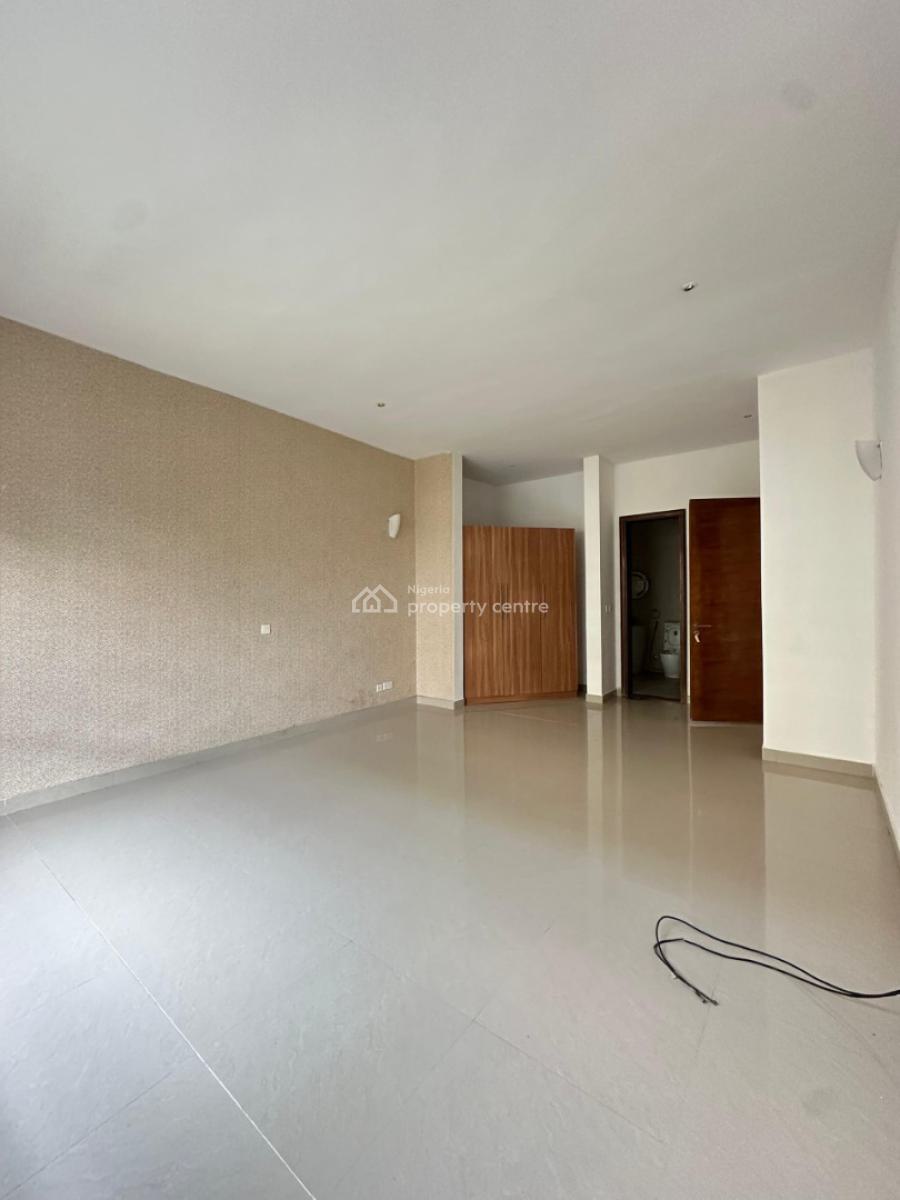 Exquisitely Detailed 3 Bedroom Apartment with Elevator & Pool, Banana Island, Ikoyi, Lagos, Block of Flats for Sale