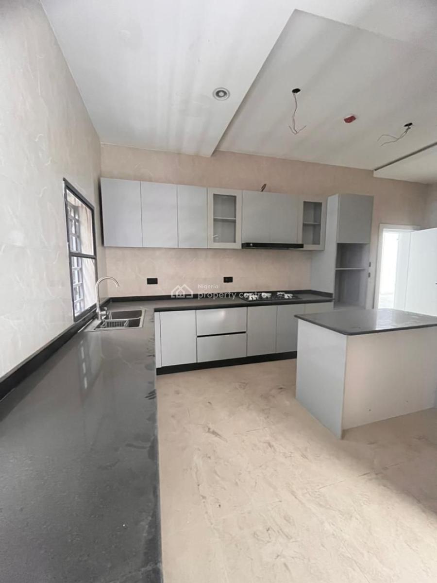 Highly Sought-after 3 Bedroom Apartment with Swimming Pool, Bq, Lekki Phase 1, Lekki, Lagos, Flat / Apartment for Sale