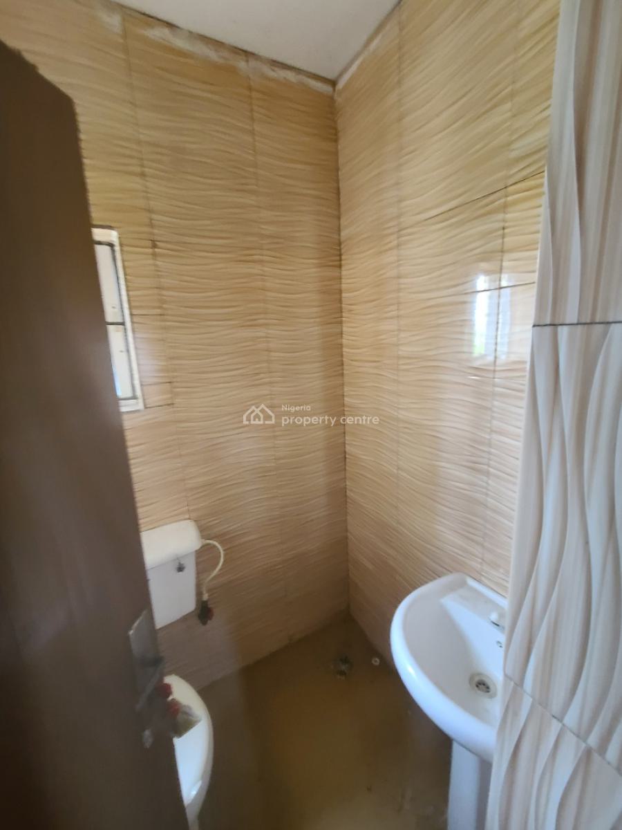 2 Bedrooms Apartment, Back of Beachwood Estate, Ibeju Lekki, Lagos, Flat / Apartment for Rent