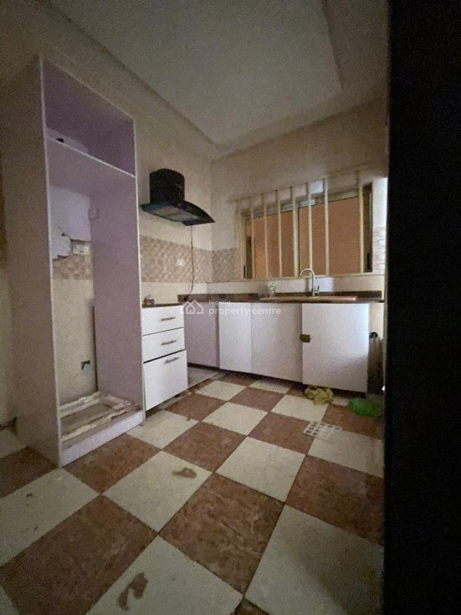 High-rise 2-bedroom Apartment, Lekki Phase 1, Lekki, Lagos, Flat / Apartment for Rent