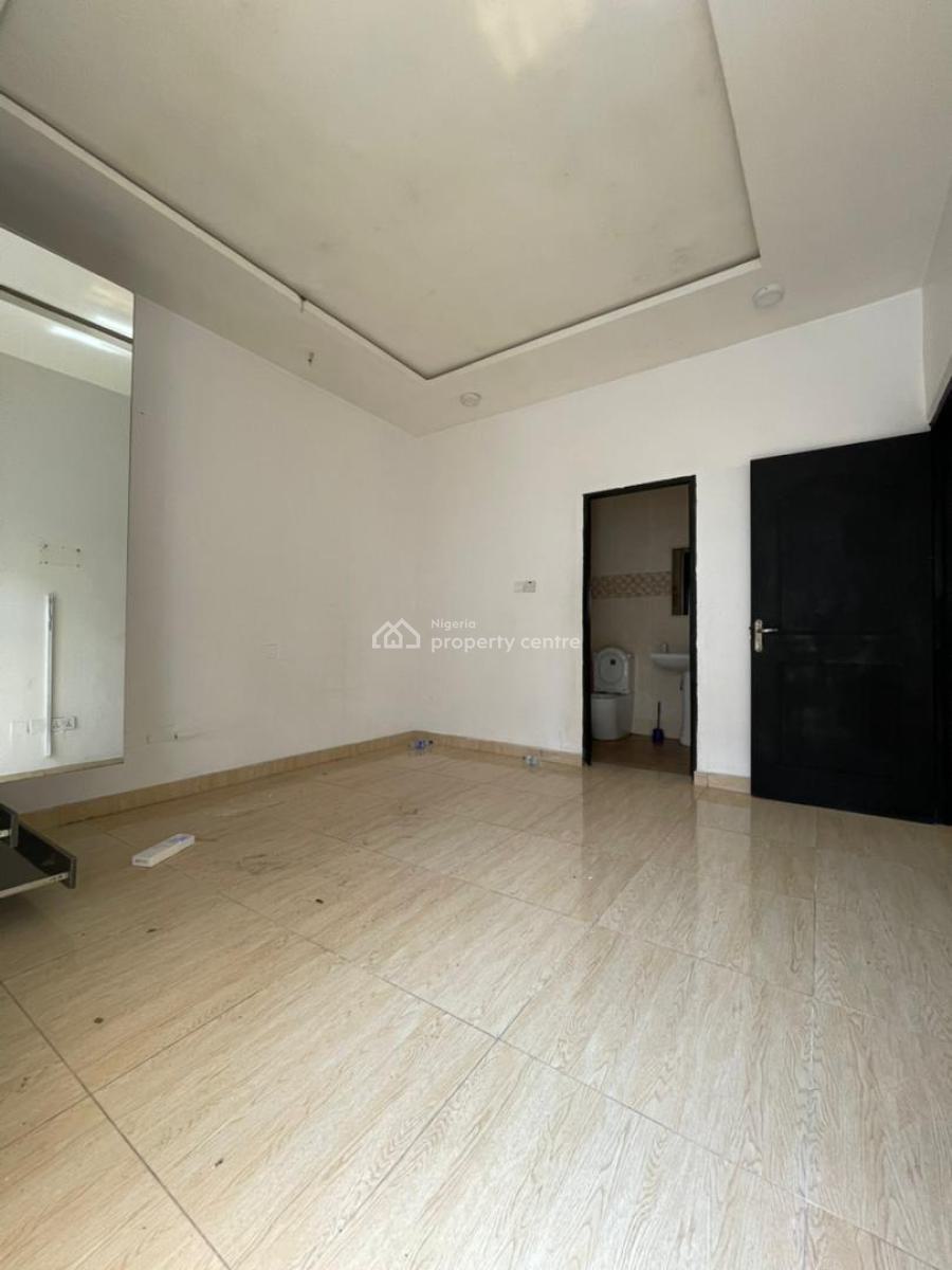 High-rise 2-bedroom Apartment, Lekki Phase 1, Lekki, Lagos, Flat / Apartment for Rent