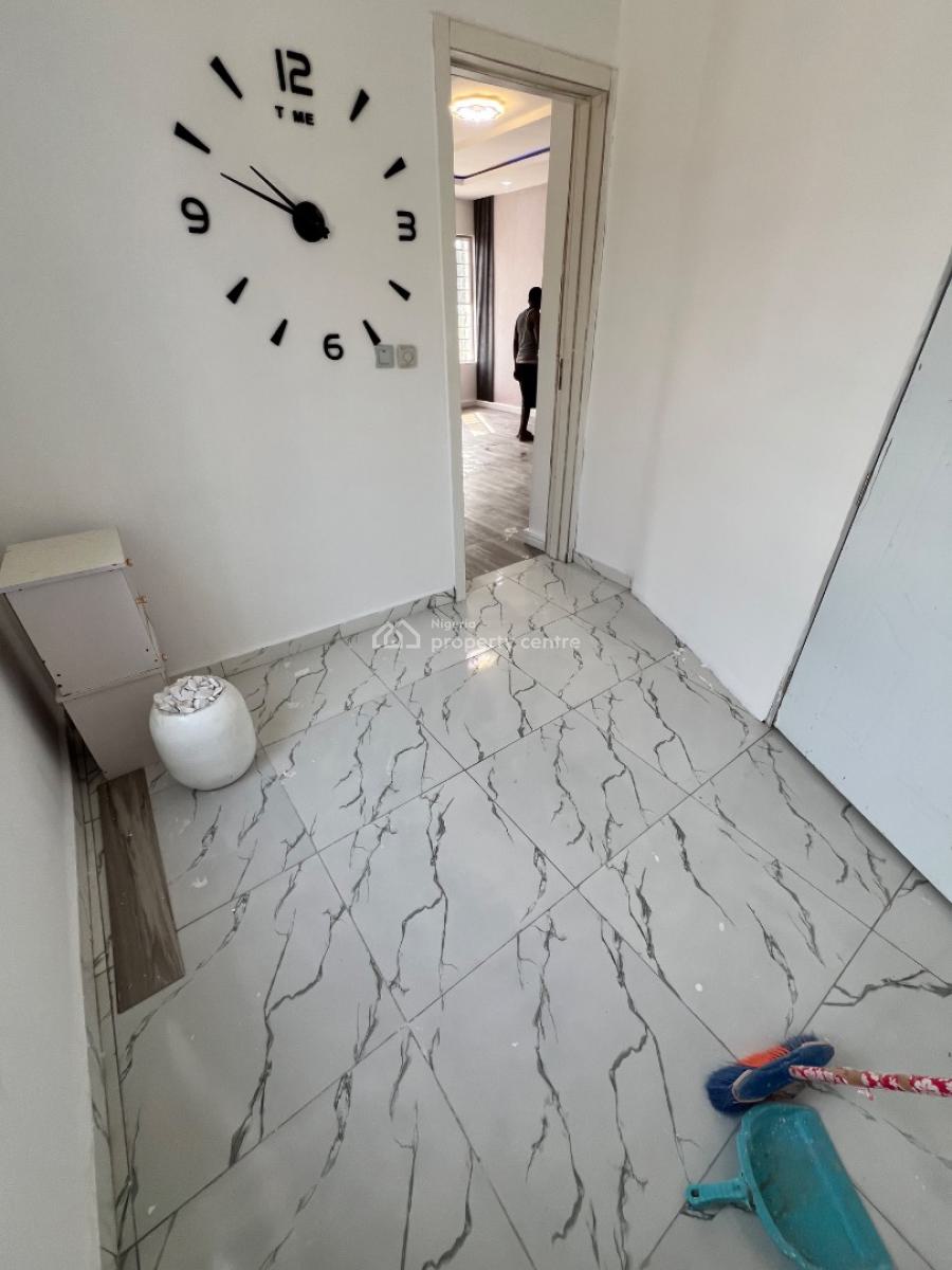 Super-clean Room and Parlour in Osapa London Estate, Osapa London Estate, Osapa, Lekki, Lagos, Mini Flat (room and Parlour) for Rent