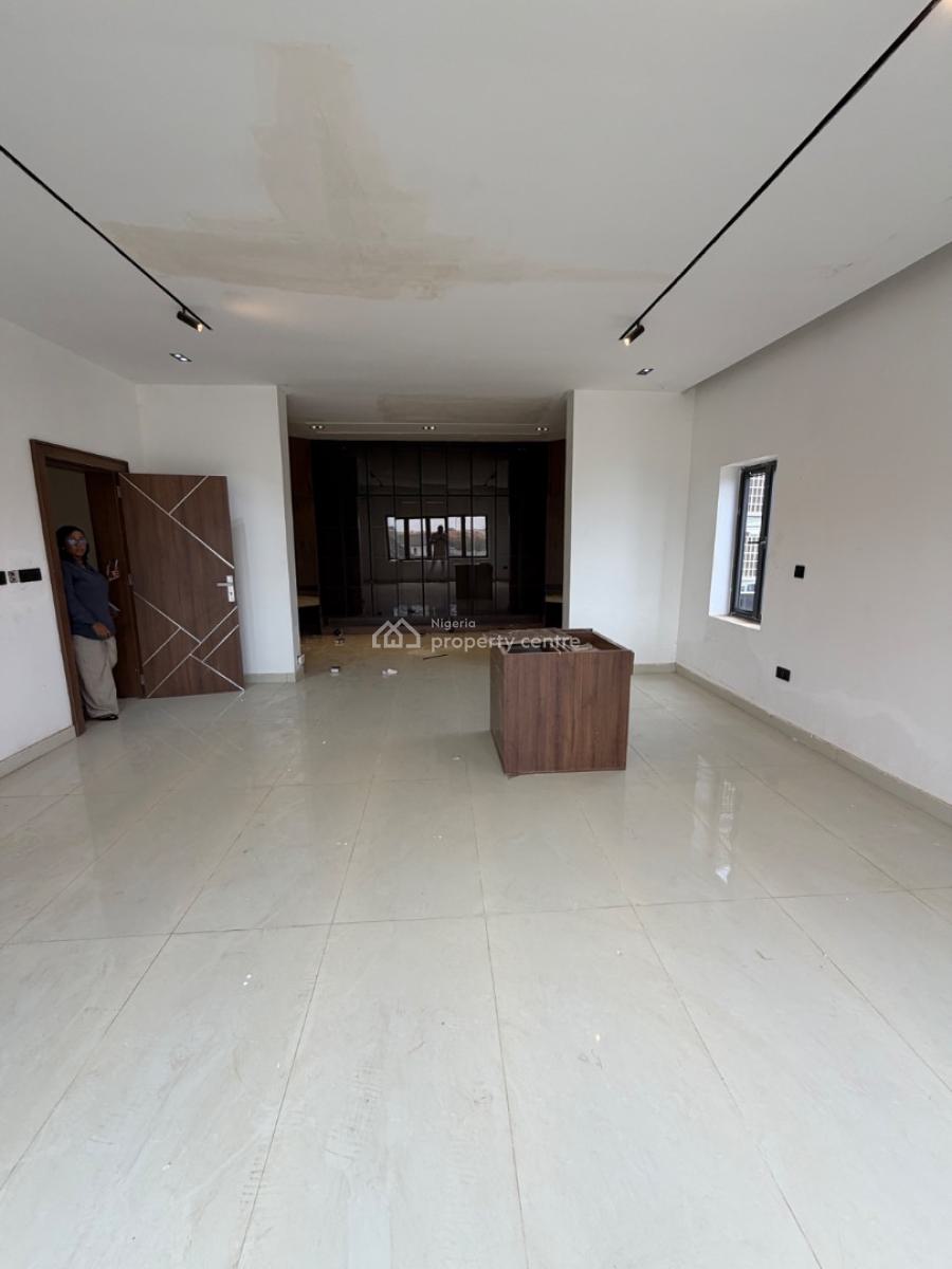 Massive 4 Bedroom Terrace + Bq, Asokoro District, Abuja, Terraced Duplex for Rent