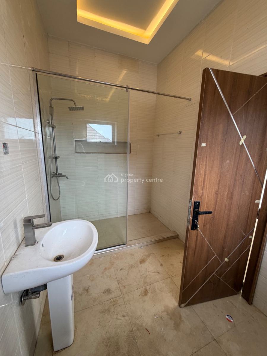 Massive 4 Bedroom Terrace + Bq, Asokoro District, Abuja, Terraced Duplex for Rent