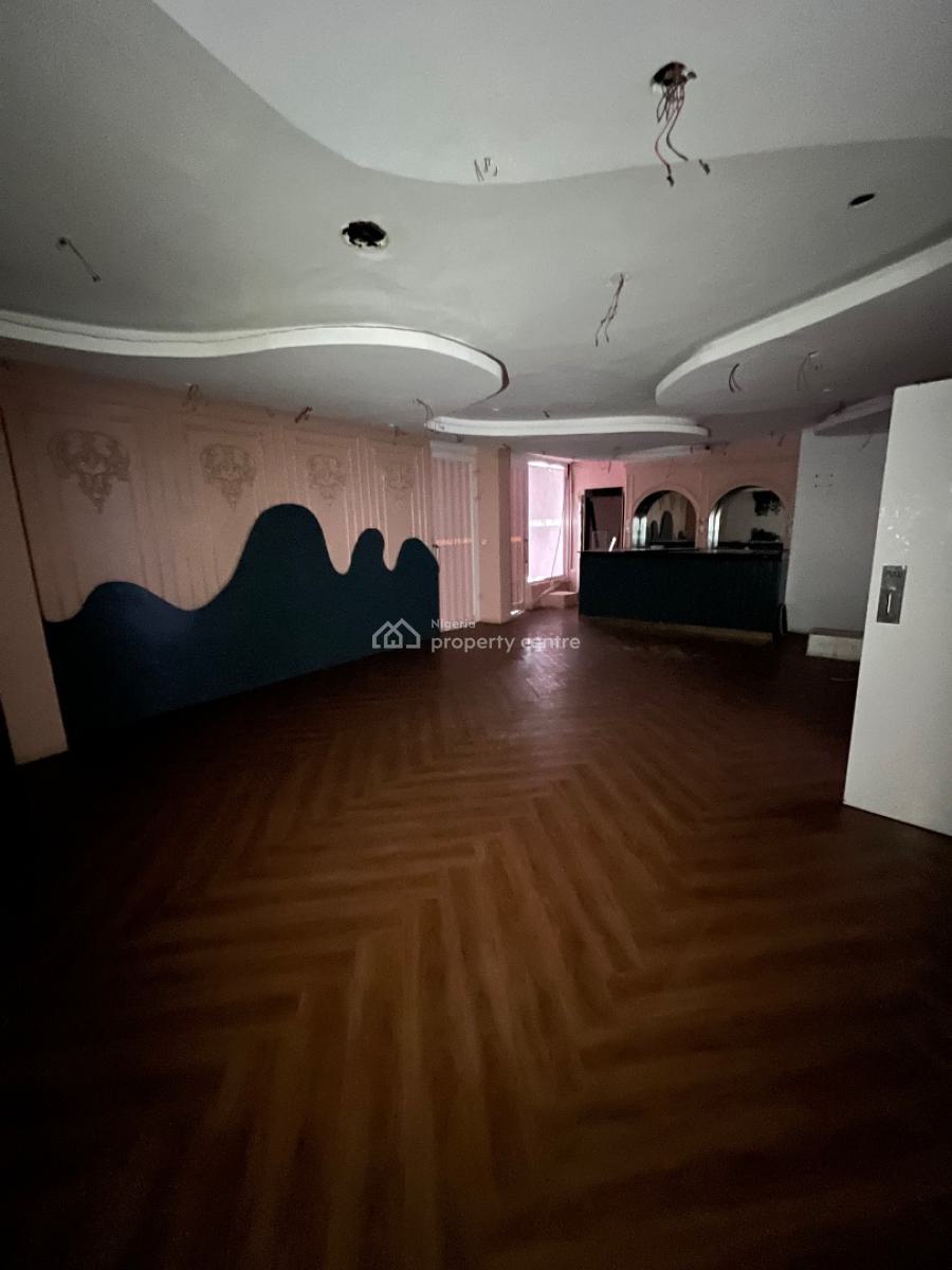 158 Square-meter Shop/commercial Space in The Biggest Mall, Lekki Phase 1, Lekki, Lagos, Commercial Property for Rent