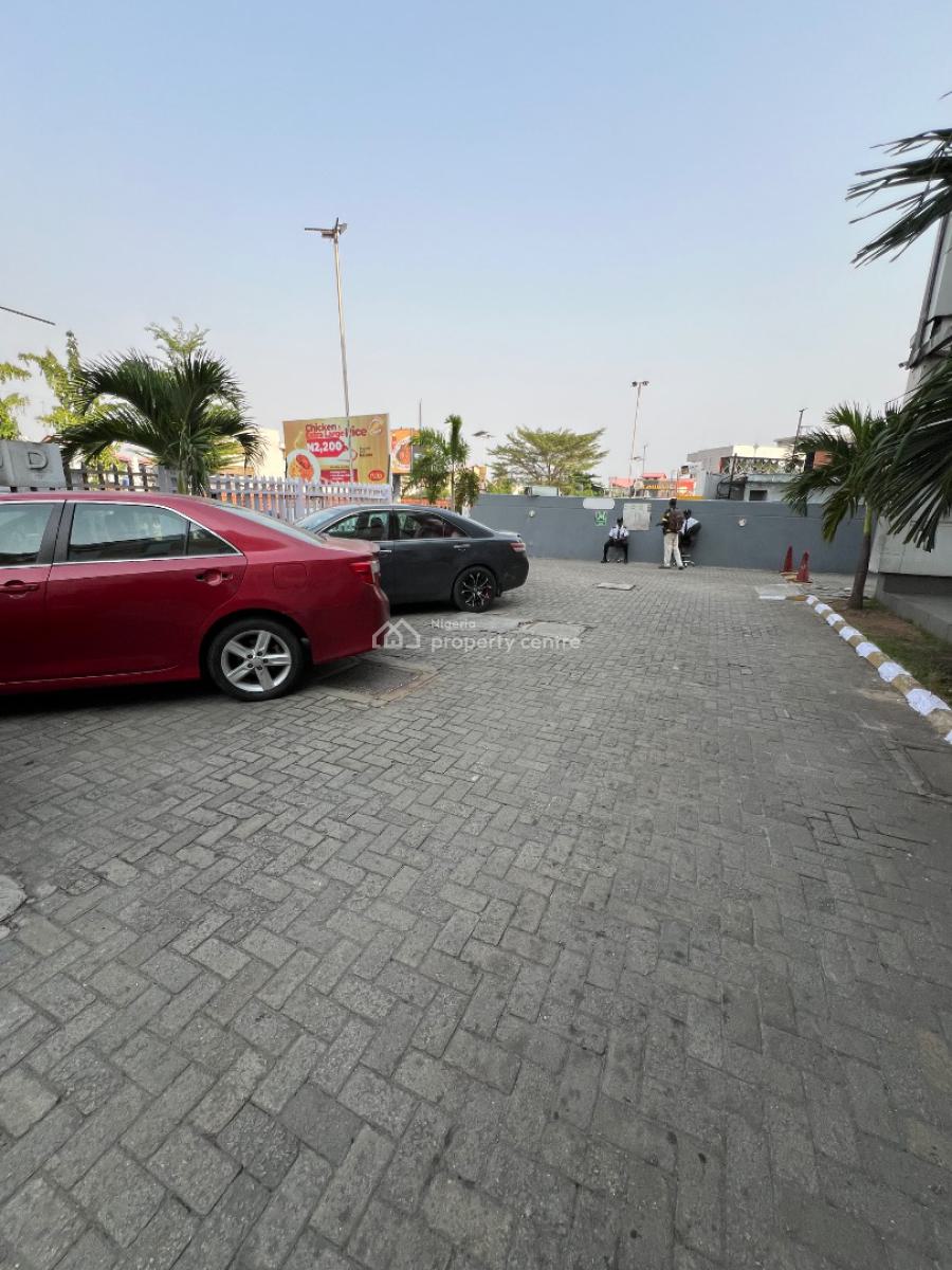 158 Square-meter Shop/commercial Space in The Biggest Mall, Lekki Phase 1, Lekki, Lagos, Commercial Property for Rent
