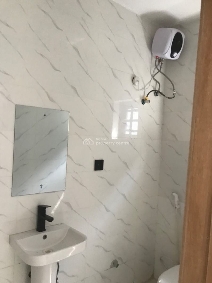 Luxury 3 Bedroom Apartment with Excellent Facility, Olokonla, Ajah, Lagos, Flat / Apartment for Rent