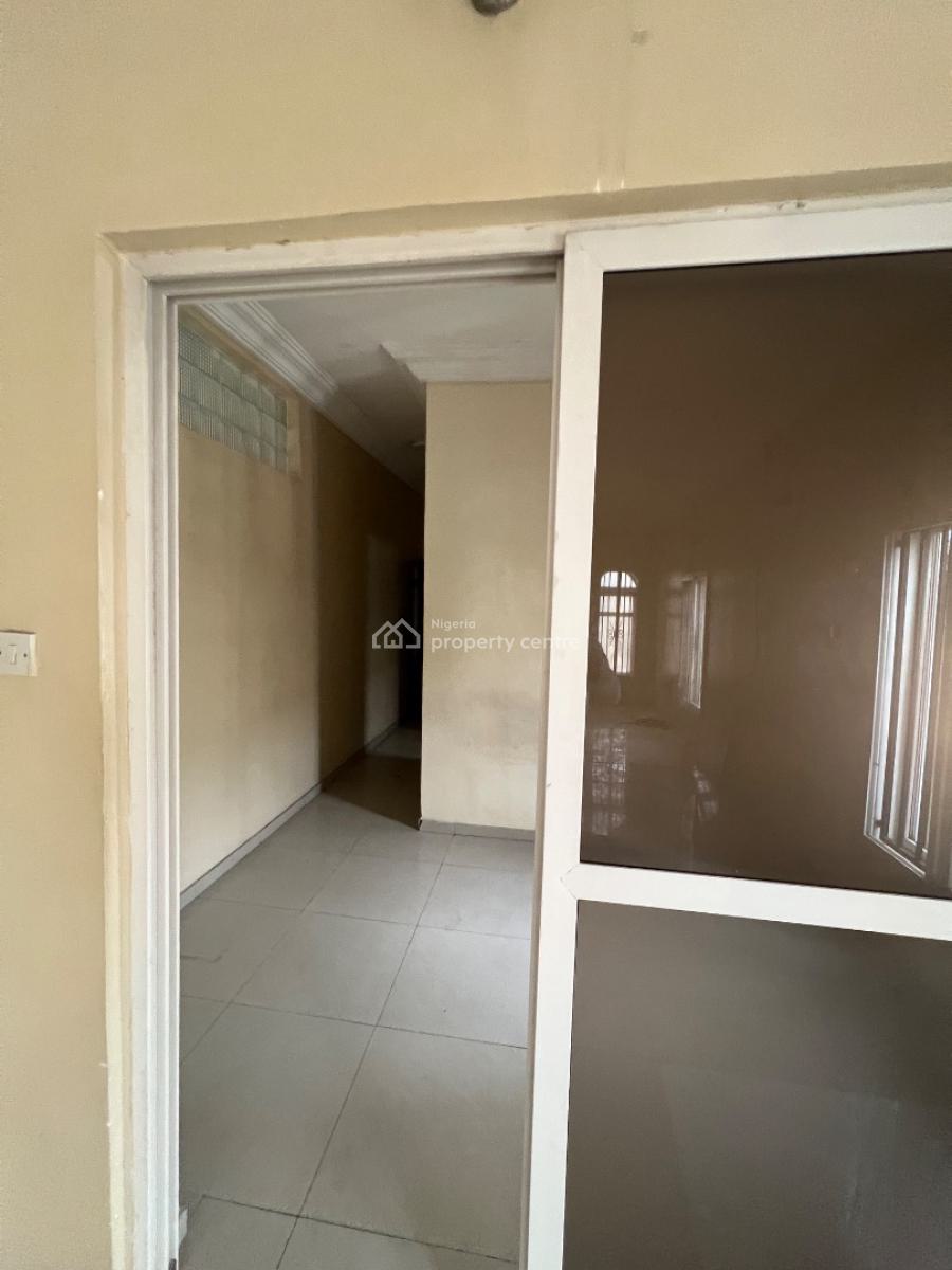 Strategically Located 5-bedroom Fully-detached House with Bq, Lekki Phase 1, Lekki, Lagos, Detached Duplex for Rent