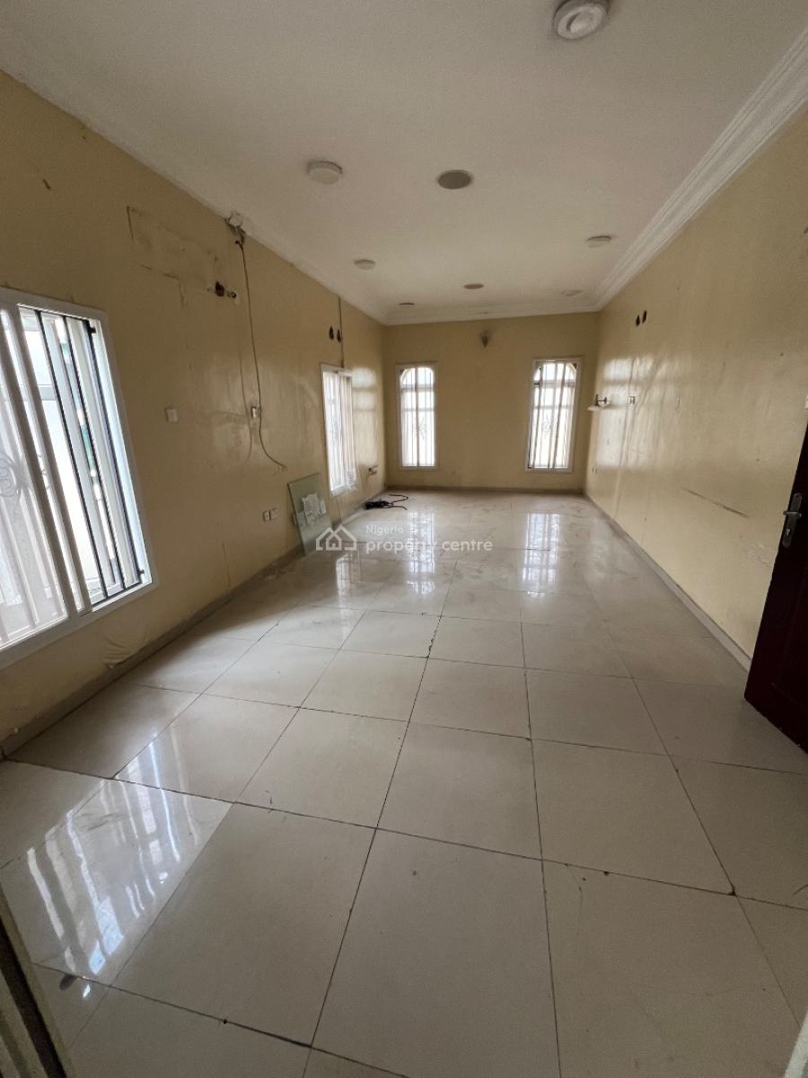 Strategically Located 5-bedroom Fully-detached House with Bq, Lekki Phase 1, Lekki, Lagos, Detached Duplex for Rent