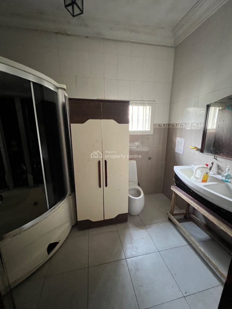 Strategically Located 5-bedroom Fully-detached House with Bq, Lekki Phase 1, Lekki, Lagos, Detached Duplex for Rent