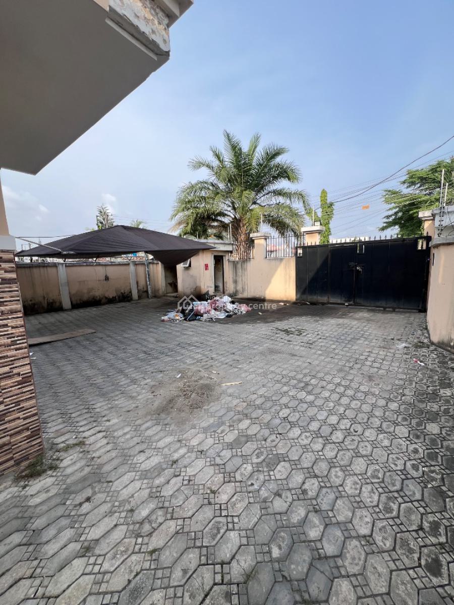 Strategically Located 5-bedroom Fully-detached House with Bq, Lekki Phase 1, Lekki, Lagos, Detached Duplex for Rent