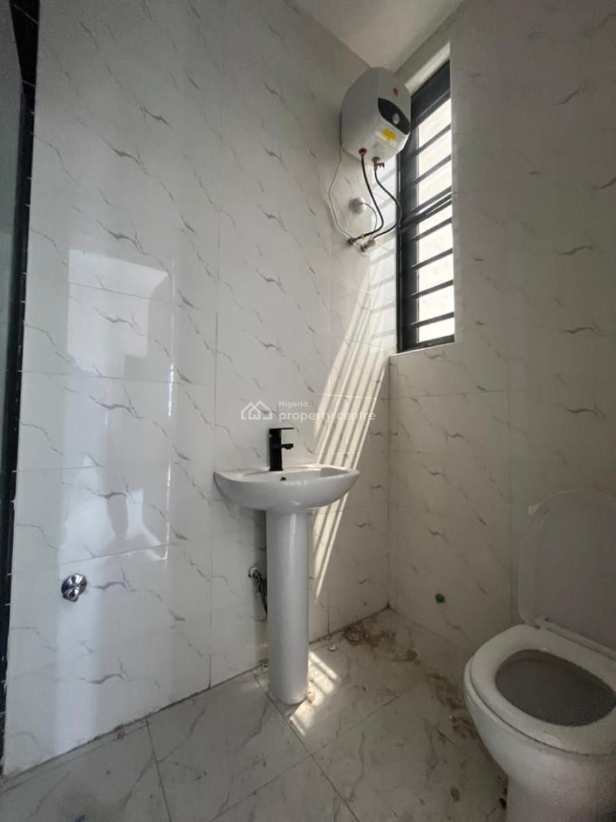 Newly Built  2 Bedroom Serviced Apartment with Pool, Centralgas & Gym, Ologolo, Lekki, Lagos, Flat / Apartment for Sale