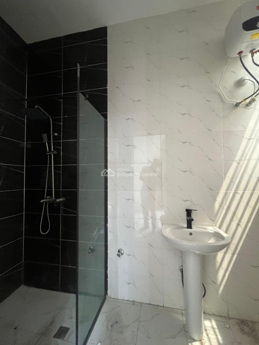 Newly Built  2 Bedroom Serviced Apartment with Pool, Centralgas & Gym, Ologolo, Lekki, Lagos, Flat / Apartment for Sale