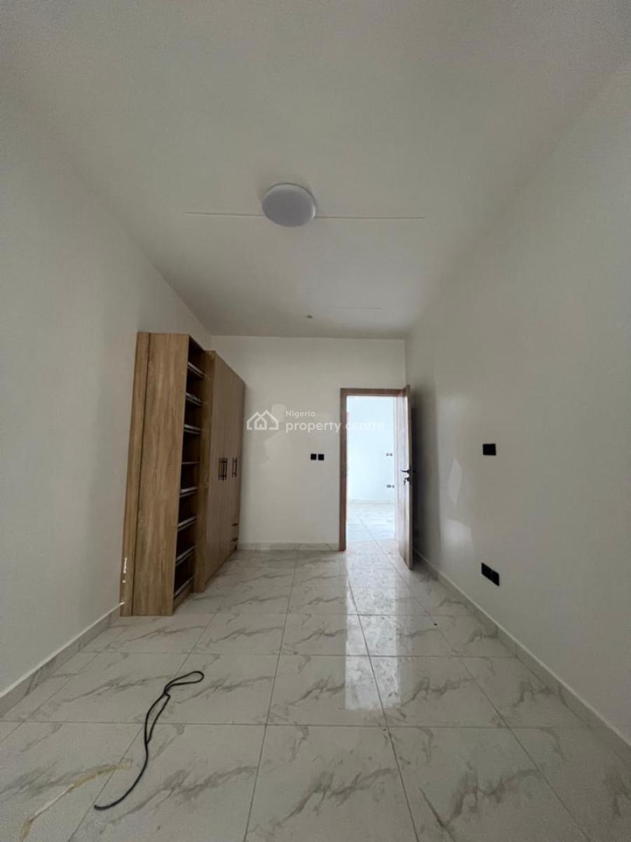 Newly Built  2 Bedroom Serviced Apartment with Pool, Centralgas & Gym, Ologolo, Lekki, Lagos, Flat / Apartment for Sale