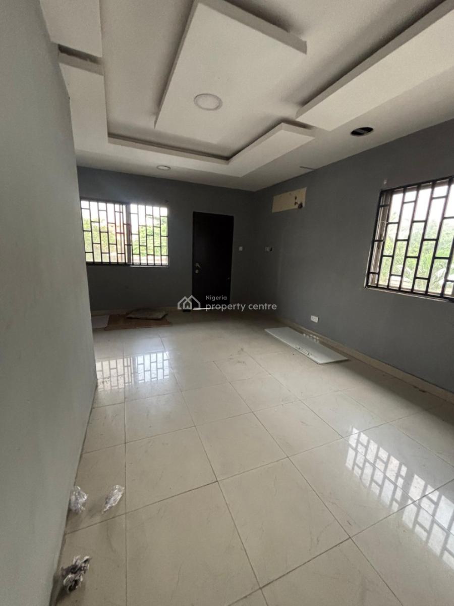 Standard 5 Bedroom Semi Detached Commercial Building with 2 Room Bq, Lekki Phase 1, Lekki, Lagos, Semi-detached Duplex for Rent