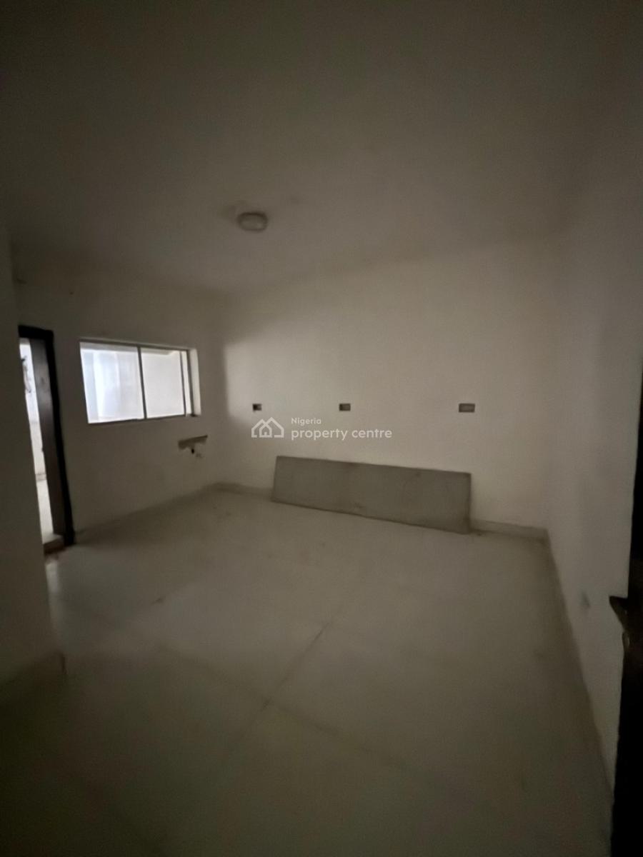 Standard 5 Bedroom Semi Detached Commercial Building with 2 Room Bq, Lekki Phase 1, Lekki, Lagos, Semi-detached Duplex for Rent