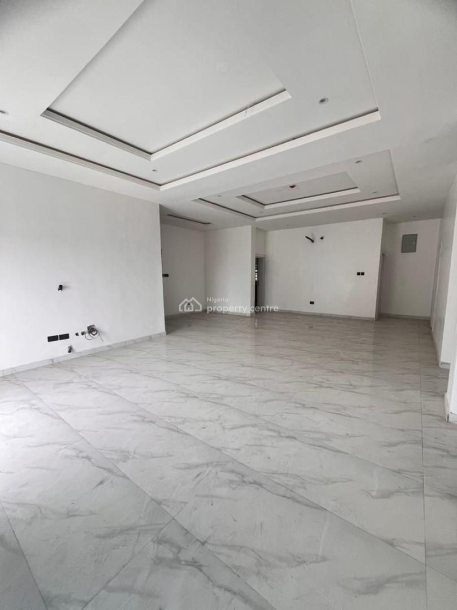 Exclusive  3 Bedroom Apartment, Freedom Way, Lekki Phase 1, Lekki, Lagos, Flat / Apartment for Sale