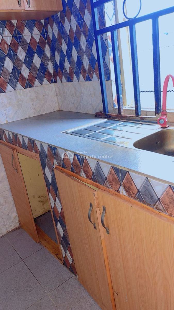 2 Bedroom Flats Upstairs, Palmwill Estate, Badore, Ajah, Lagos, Flat / Apartment for Rent